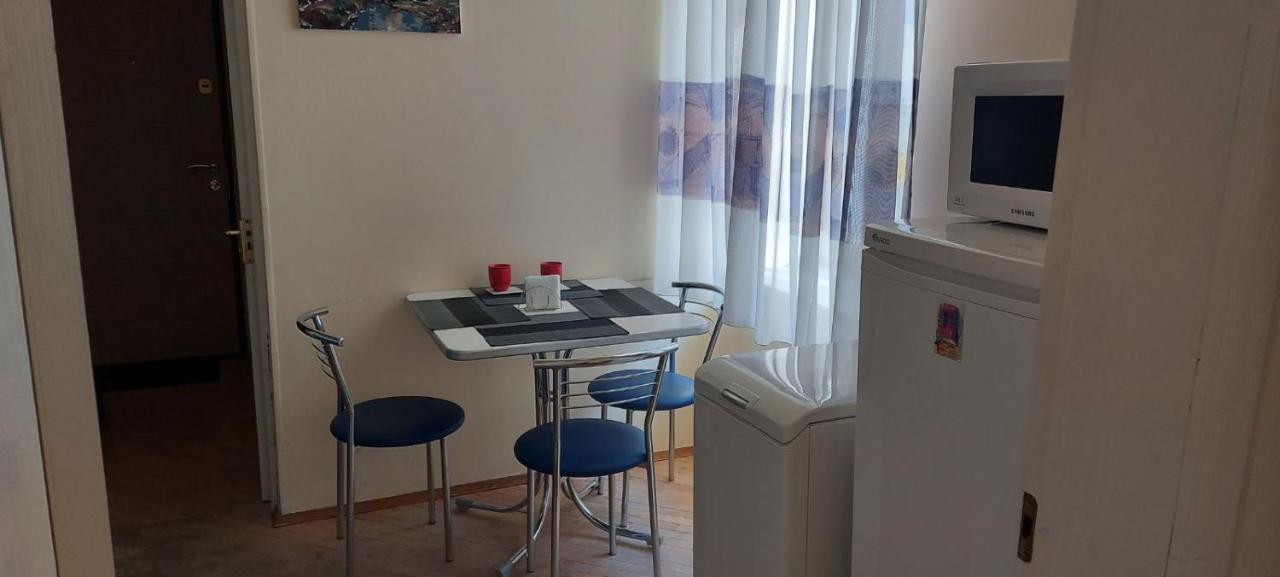 White Rooms On City Center Lviv Ngoại thất bức ảnh