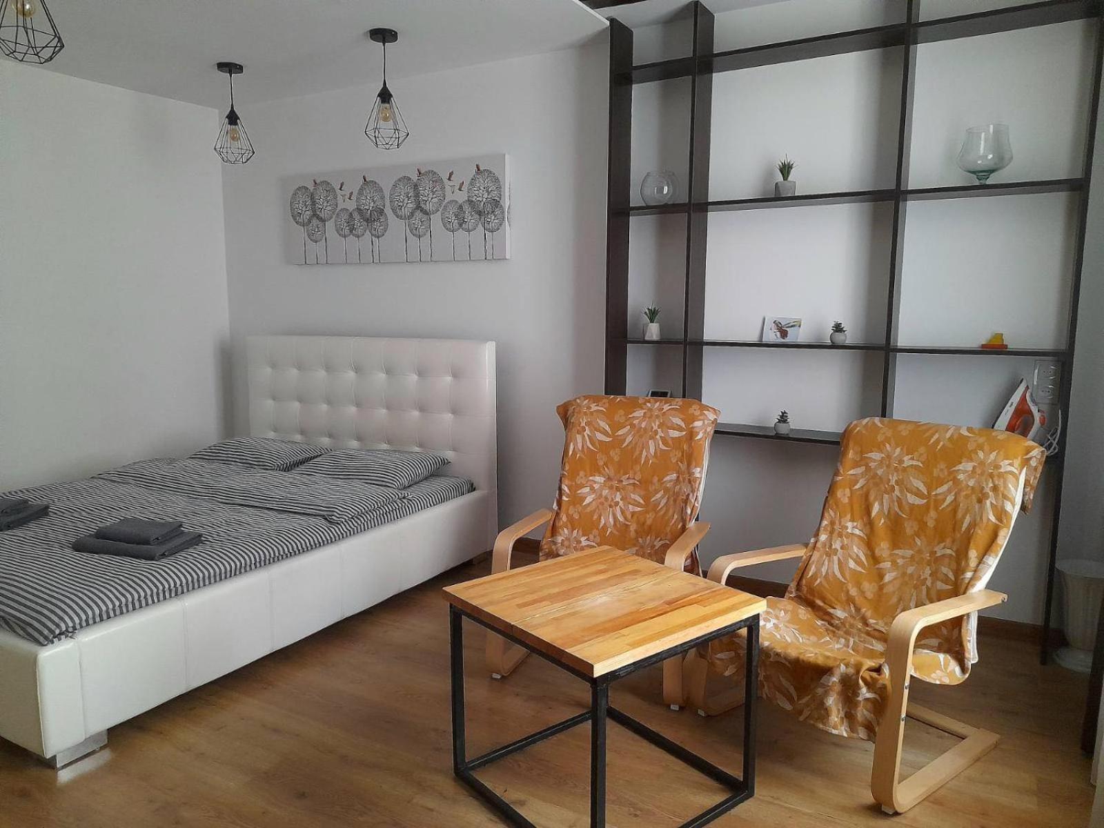 White Rooms On City Center Lviv Ngoại thất bức ảnh