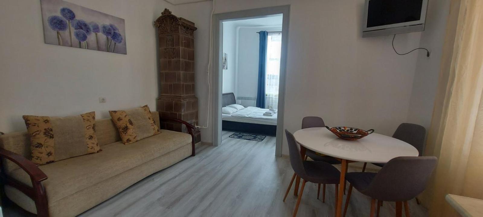 White Rooms On City Center Lviv Ngoại thất bức ảnh