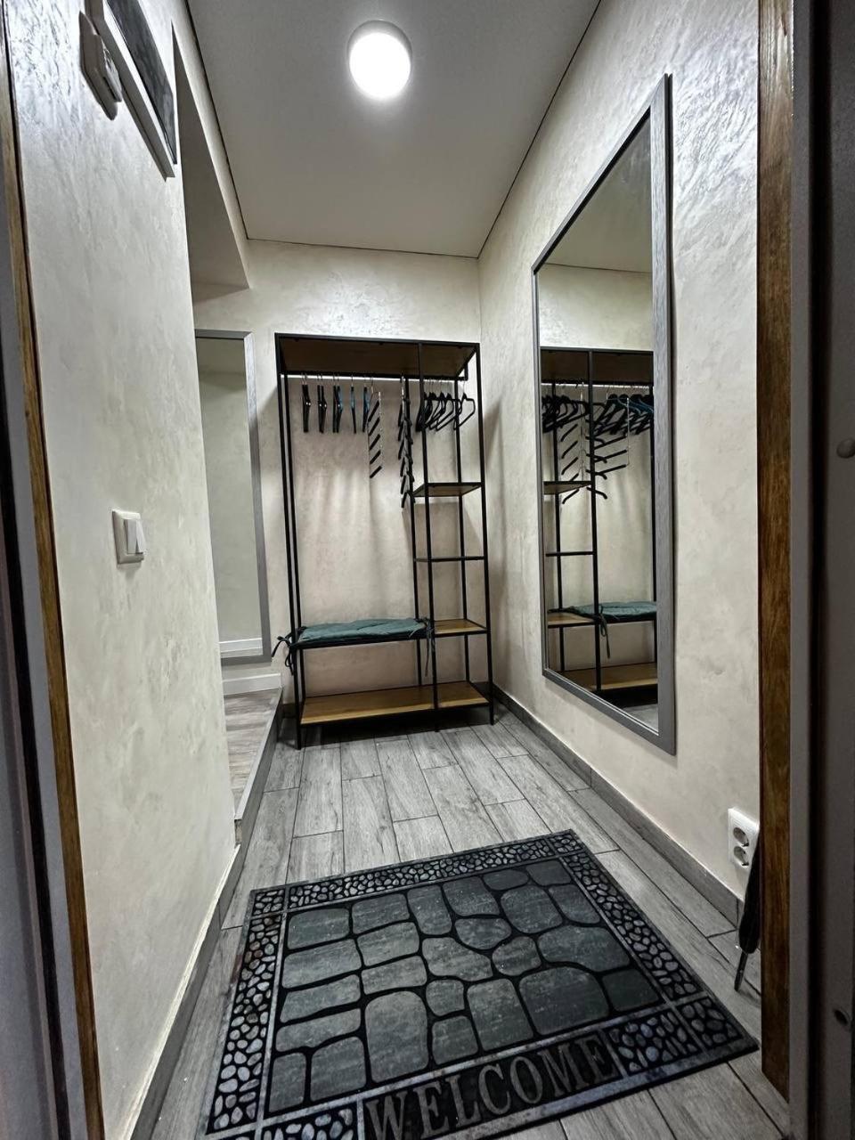 White Rooms On City Center Lviv Ngoại thất bức ảnh